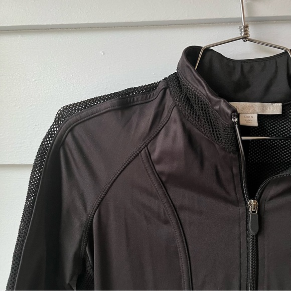 Boston Proper Women's Black Athletic Jacket Activewear - Picture 3 of 6